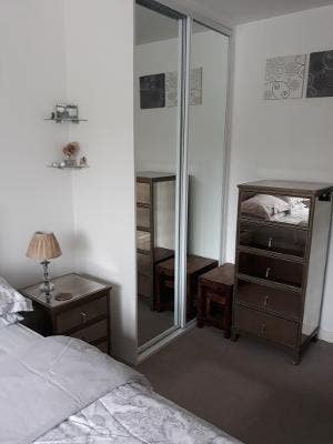 Clean & Modern Double Room for Single Occupancy  Main Photo