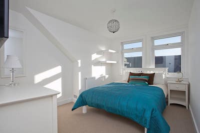 Luxury En Suite , Mins from Station Main Photo
