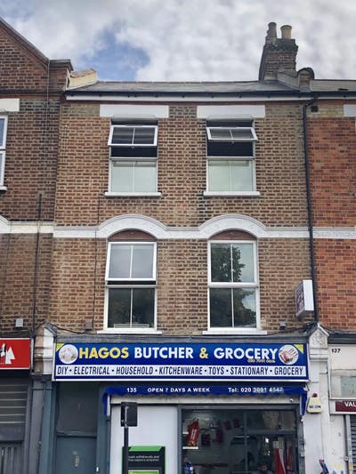 Bright, Cosy Bedsit - Stockwell Main Photo