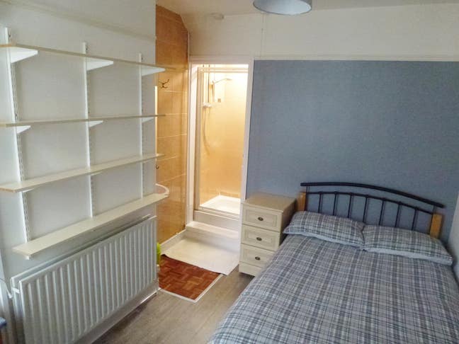 2 rooms available  Main Photo