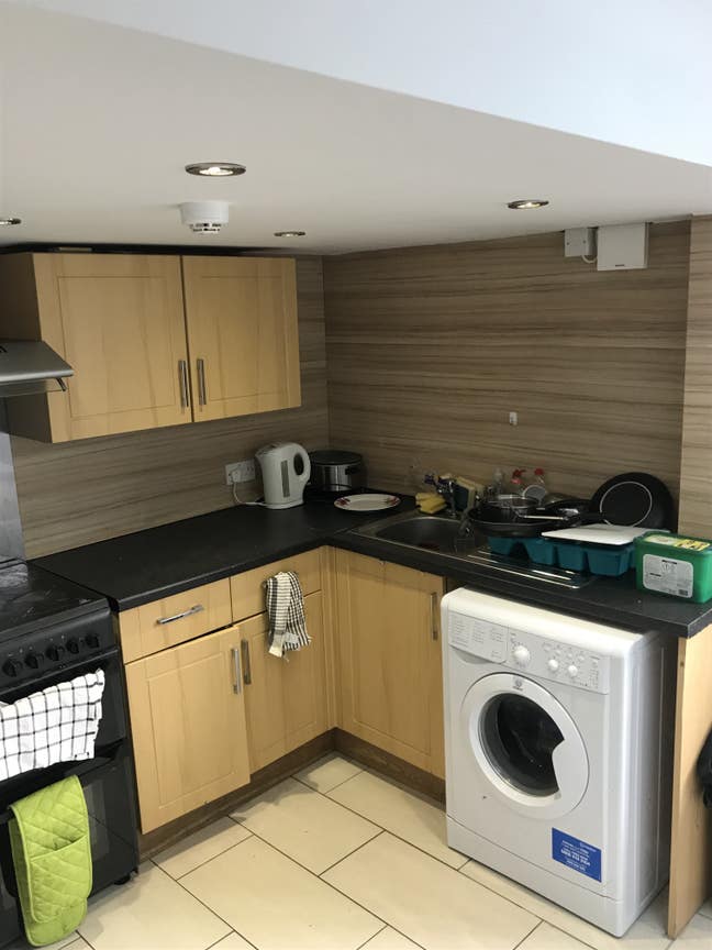 Clean and modern 4 bed house in Upper Bangor Main Photo