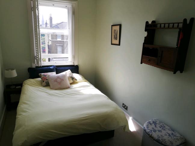 Double room available in Zone 2 Main Photo