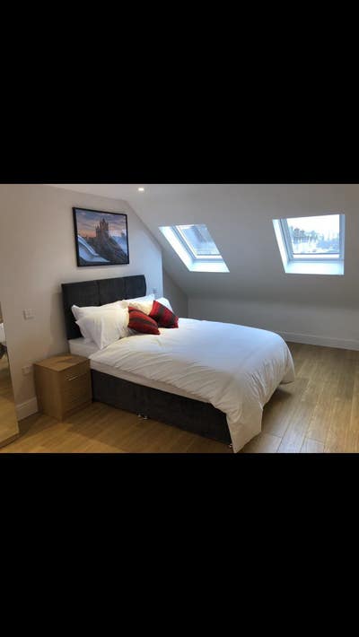 Stunning En-suite Room quiet house  Main Photo