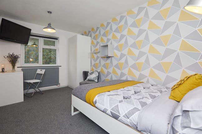 Double room available from 28/8  Main Photo