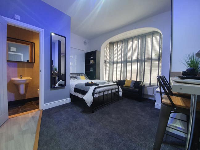 Avail August 2026 Bills Inc Studio LN1 Main Photo