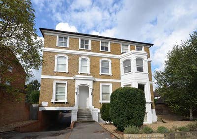 Fully furnished large Surbiton flat Main Photo