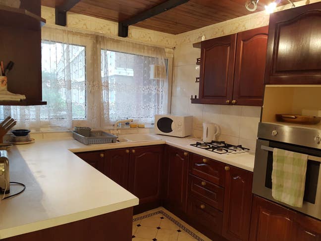 Single room to rent in East Putney Main Photo