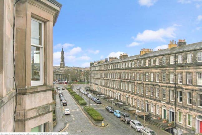 Lovely Double Bedroom to rent in the New Town Main Photo