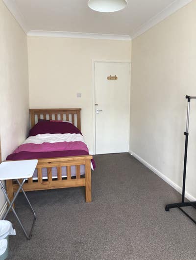 Room for rent Main Photo