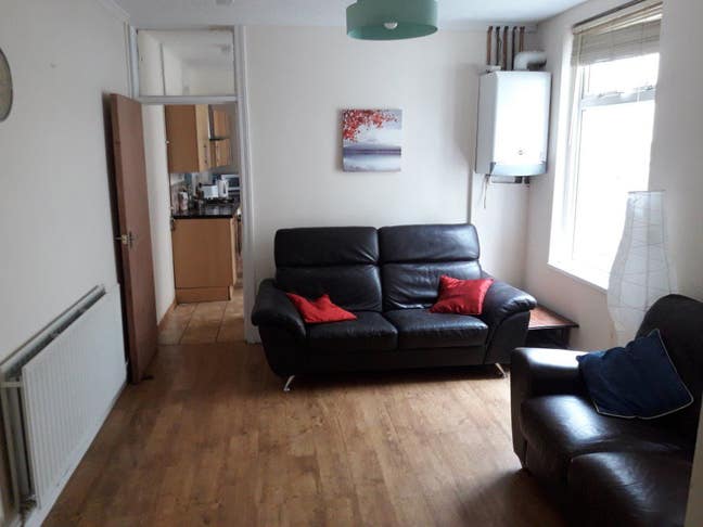 1 Rm in shared house All inclusive.Short term pos  Main Photo