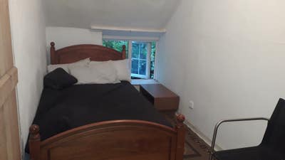 Small single room Main Photo