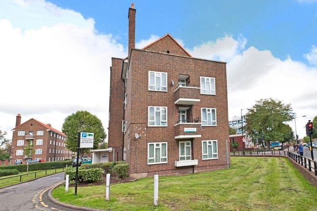*Central yet Secluded Peckham! Bills Included** Main Photo