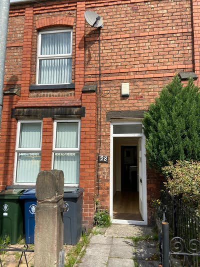 House share in Ormskirk town center   Main Photo