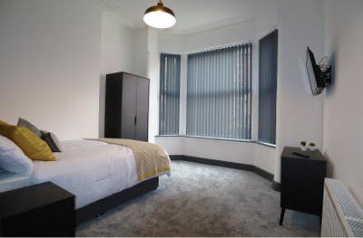 ✨Large Luxury Boutique Style En-suite Room 😍 Main Photo