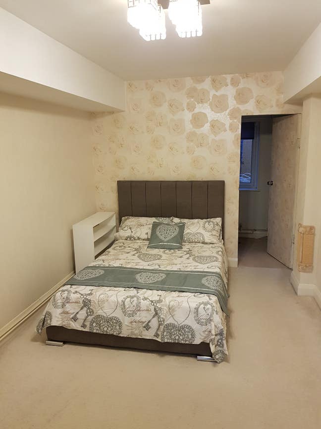 Blackheath/ Kidbrooke 3 rooms and Office Main Photo