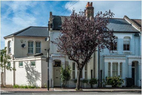 Double Room Available in Zone 1 Main Photo