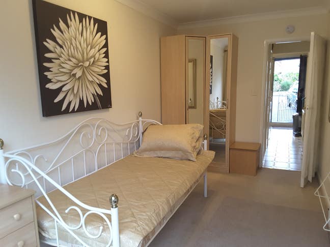 Self-Contained Annexe for Rent (Mon-Fri) (Bills In Main Photo