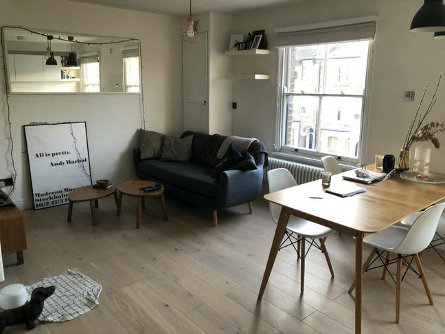 Bright, spacious, fully furnished 2 bedroom flat Main Photo