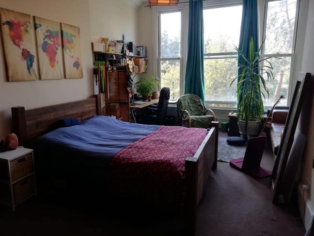Massive double room overlooking garden Main Photo