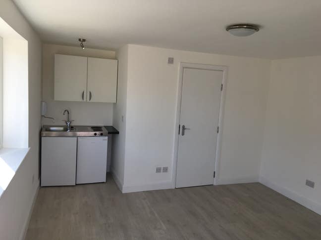 Delightful Studio Main Photo