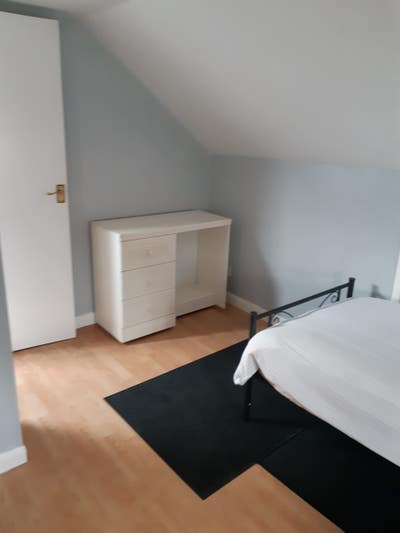 Cl ean rooms  with  shower room and toilet Main Photo