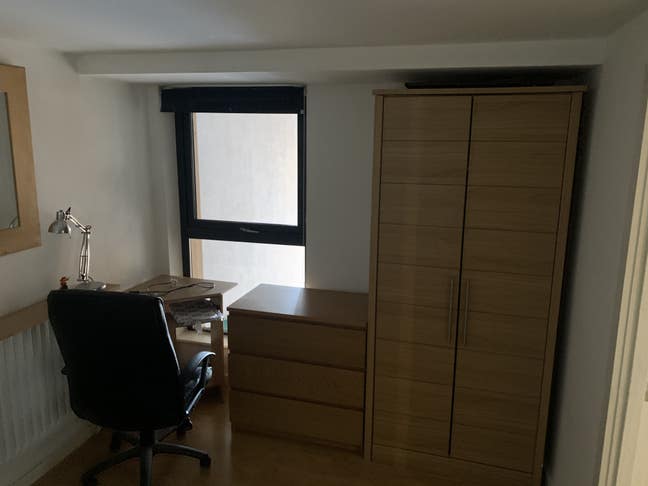 Double Bedroom Newly Built Acton in Two Bed Flat Main Photo