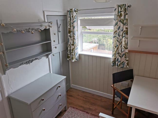 Cosy single room with own Kitchen Main Photo