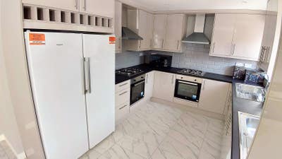 Fantastic High End En-Suite Houseshare in Hounslow Main Photo