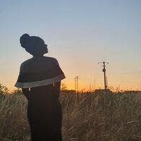 Professional Female seeks a double room Main Photo