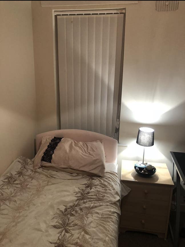 Single furnished room in heart of Cowley Main Photo