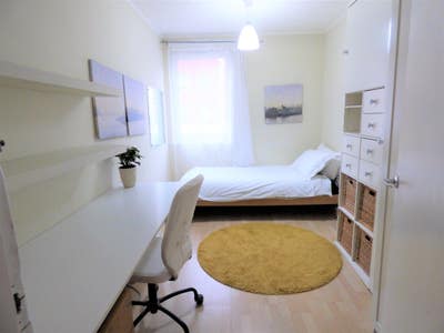 Baker St Bright modern sunny room all ammenities Main Photo
