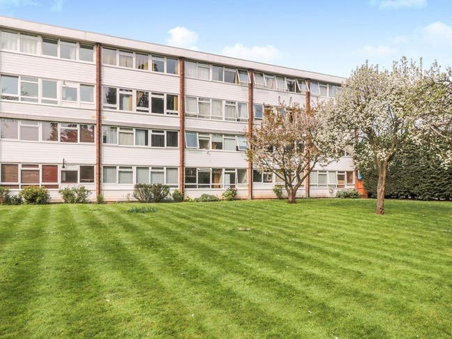 Single Room/Hainault Station Zone 4/ 22.03.2026 Main Photo