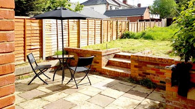 Double room next to Luton Airport - BILLS incl. Main Photo