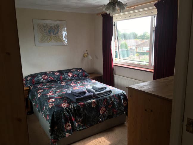 Double ensuite room in Holbury & small double Main Photo
