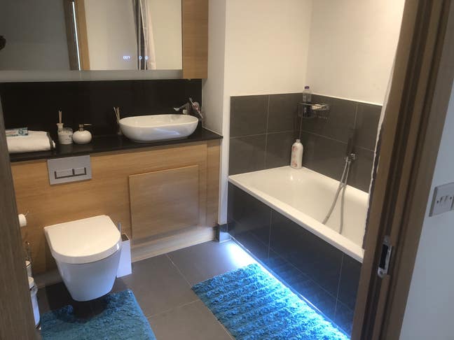 Big Double room with own bath and Toilet  Main Photo