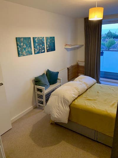 Quiet double room Seven Sisters  Main Photo
