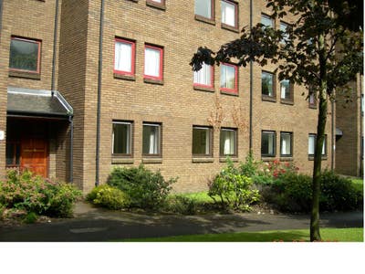 Central two bedroom flat - Newington Main Photo