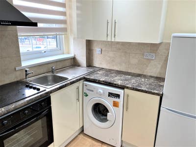 Newly Built Studios Dockland &pound;1400 inc Wifi Main Photo