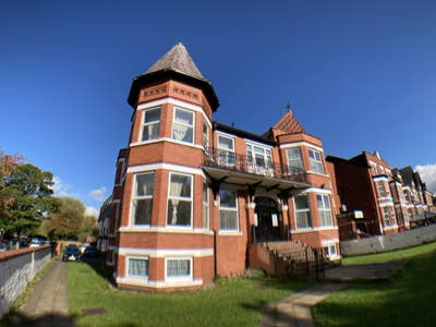 Spacoius 2 Bedroom Apartment in Popular Location Main Photo