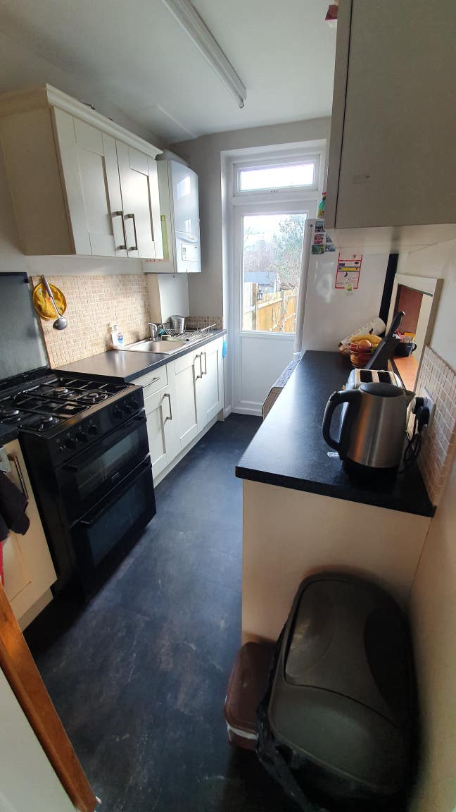 Double room for rent £800 pcm Main Photo