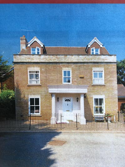 Fully Furnished Double Bedroom - Luxury House Main Photo