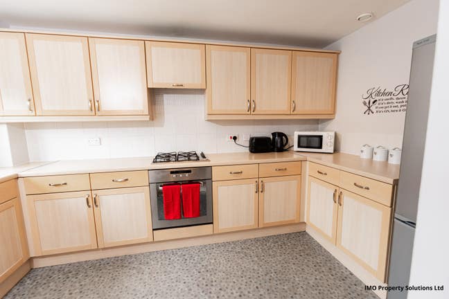Double Room, Bills Inc. — Parking & Wi-Fi Main Photo