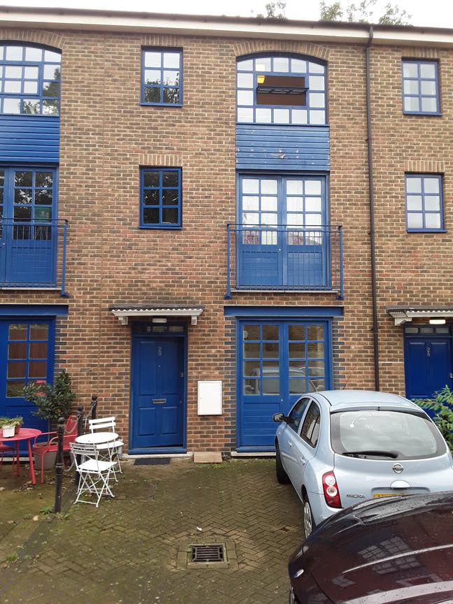 Bright & Airy Double Room to Let in New Cross SE14 Main Photo