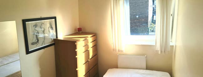 Young friendly person to share mixed flat - Non/S Main Photo