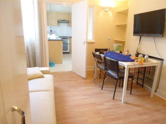 Lovely Spacious 2 Double Bed Flat !!! Main Photo