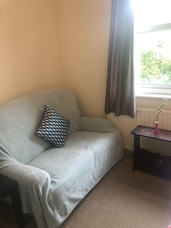 Double size room, excellent access to city centre! Main Photo