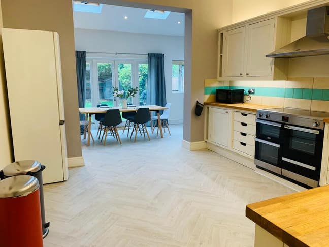 Biggest Beautiful House in Balham! Main Photo