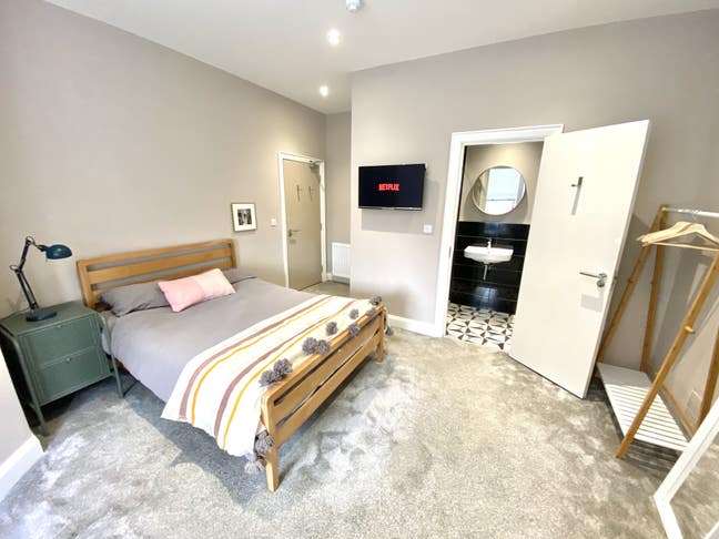 Fantastic en-suite close to city centre  Main Photo