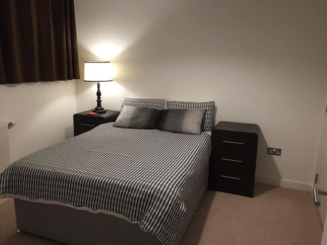 Double Room (en-suite) New Duplex - East Croydon Main Photo