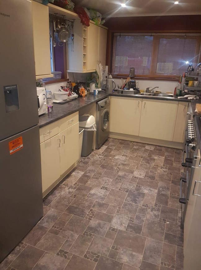 Skelmersdale large double room/ Single available  Main Photo